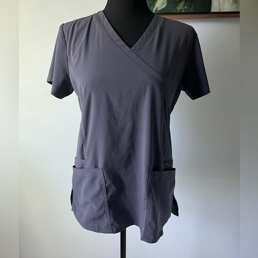 GUC Elevate but IRG Charcoal Gray Scrub Top
